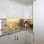 Apartman 5-12, Leuchtturm Westerland